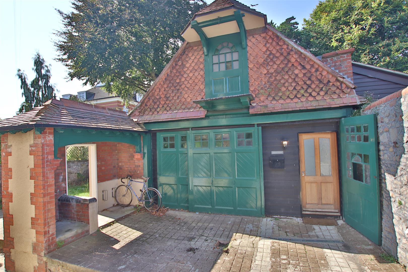 Downleaze, Stoke Bishop, Bristol, BS9